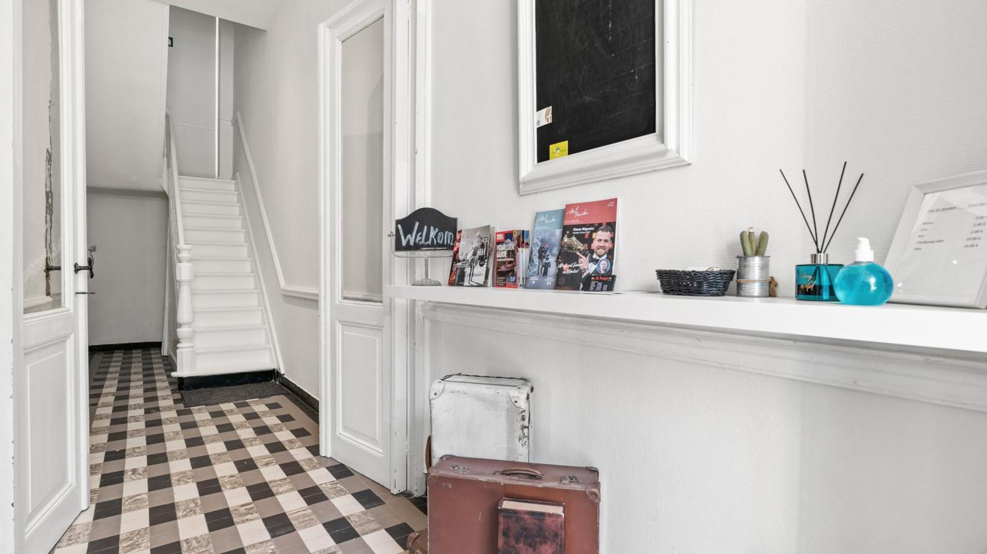 B&B Leopold & Appartementen Saint-Trond Extérieur photo
